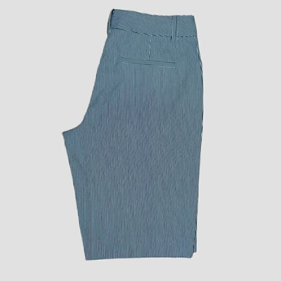 AK ANN KLEIN Navy white stripes high waist coastal casual bermudas - Picture 3 of 10